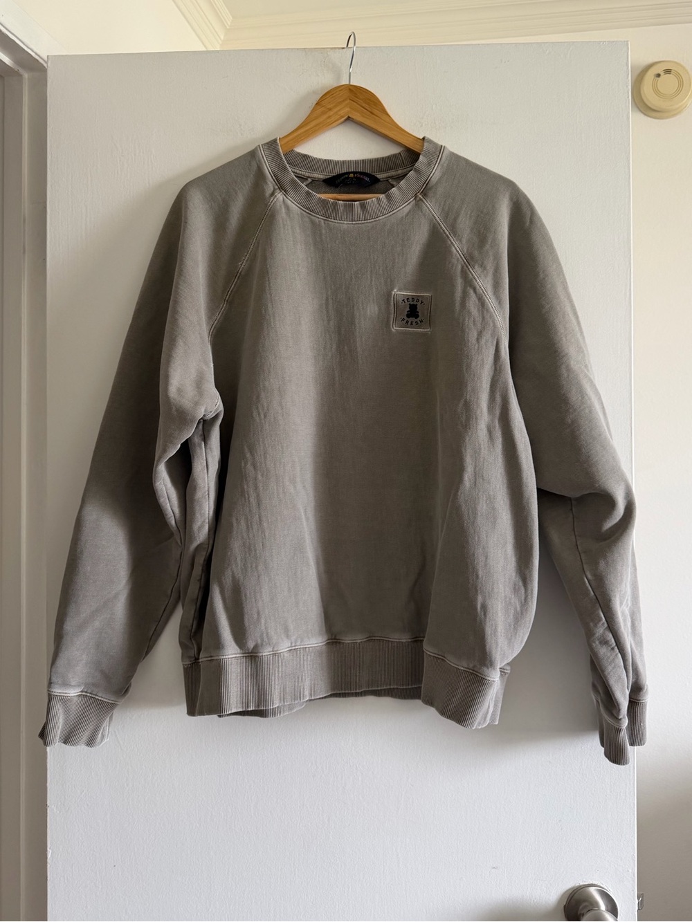 Teddy Fresh Terry Crewneck Gray Sweatshirt size XL